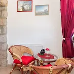 Appartamento Doris, Nenadici *