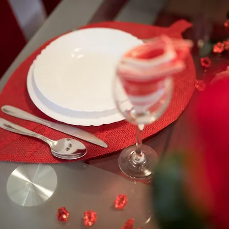 Apartment Doris, Nenadici *