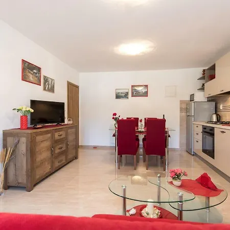 Doris, Nenadici * Nenadici (Krk)