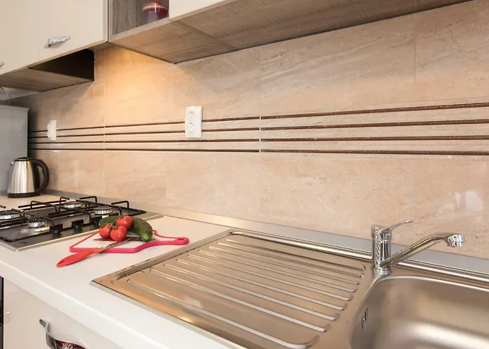 Doris, Nenadici * Nenadici (Krk)