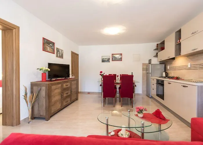 Doris, Nenadici * Nenadici (Krk)